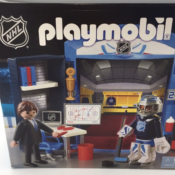 Playmobil NHL Hockey Locker Room Play Box 9176 - Picture 2 of 12
